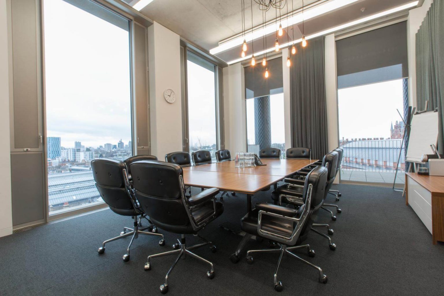 Meeting 18. Meeting Room. Aristo meeting Centre Amsterdam. Meeting Room 4 person.