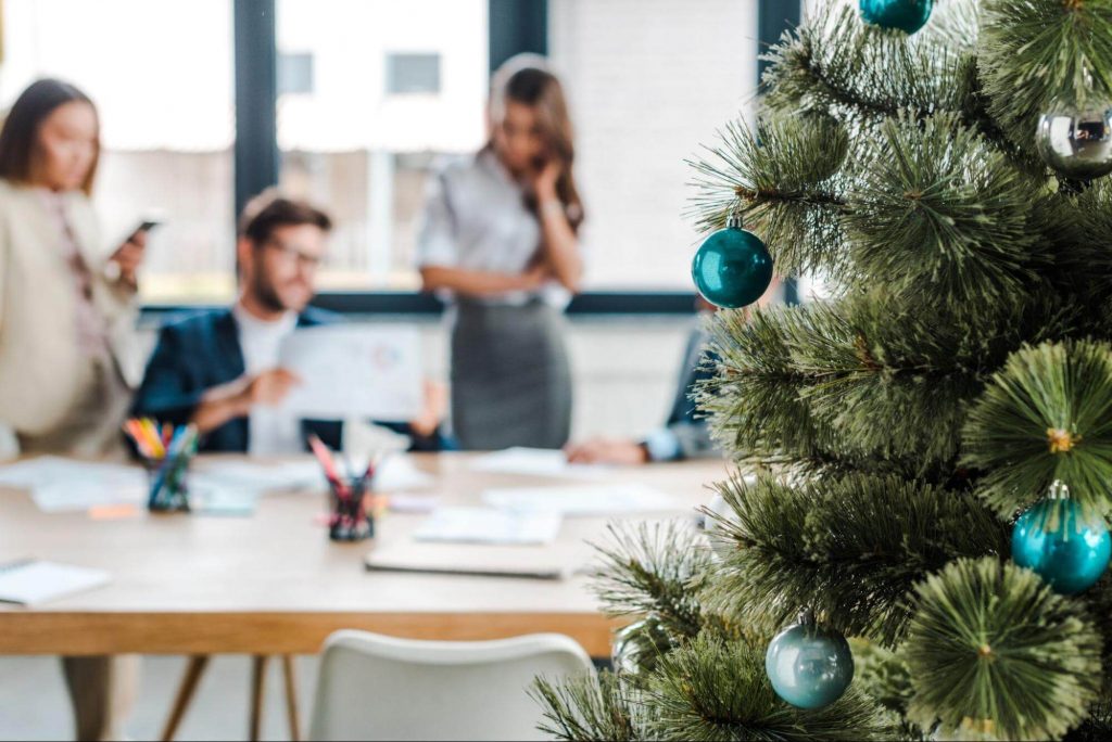 7 Company Christmas Party Ideas On A Budget 2023 Tagvenue Blog