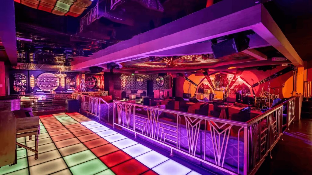 nightclub with karaoke rooms in ktown, los angeles