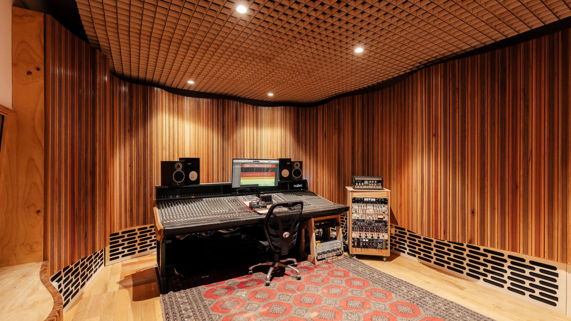 Cheap Recording Studios for Hire in Melbourne