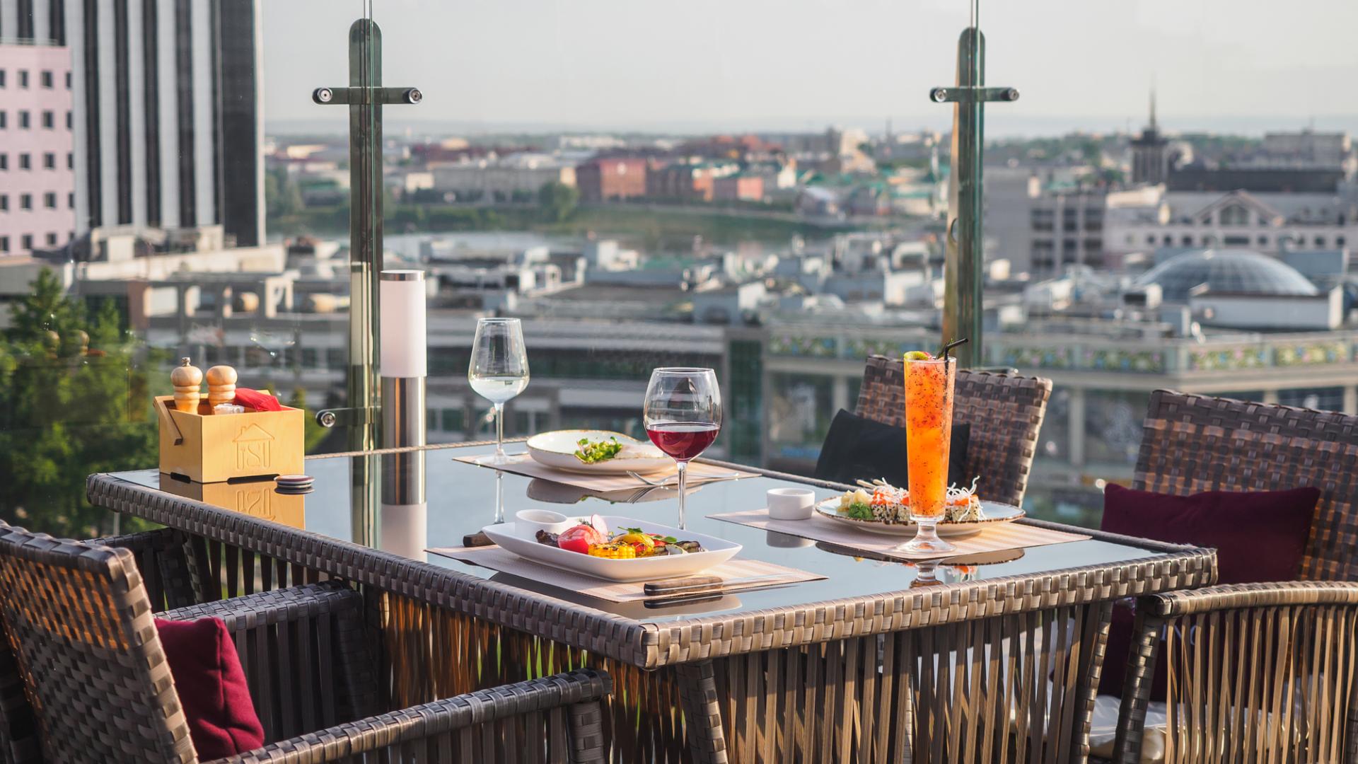 Rooftop Restaurants for Rent in Los Angeles, CA