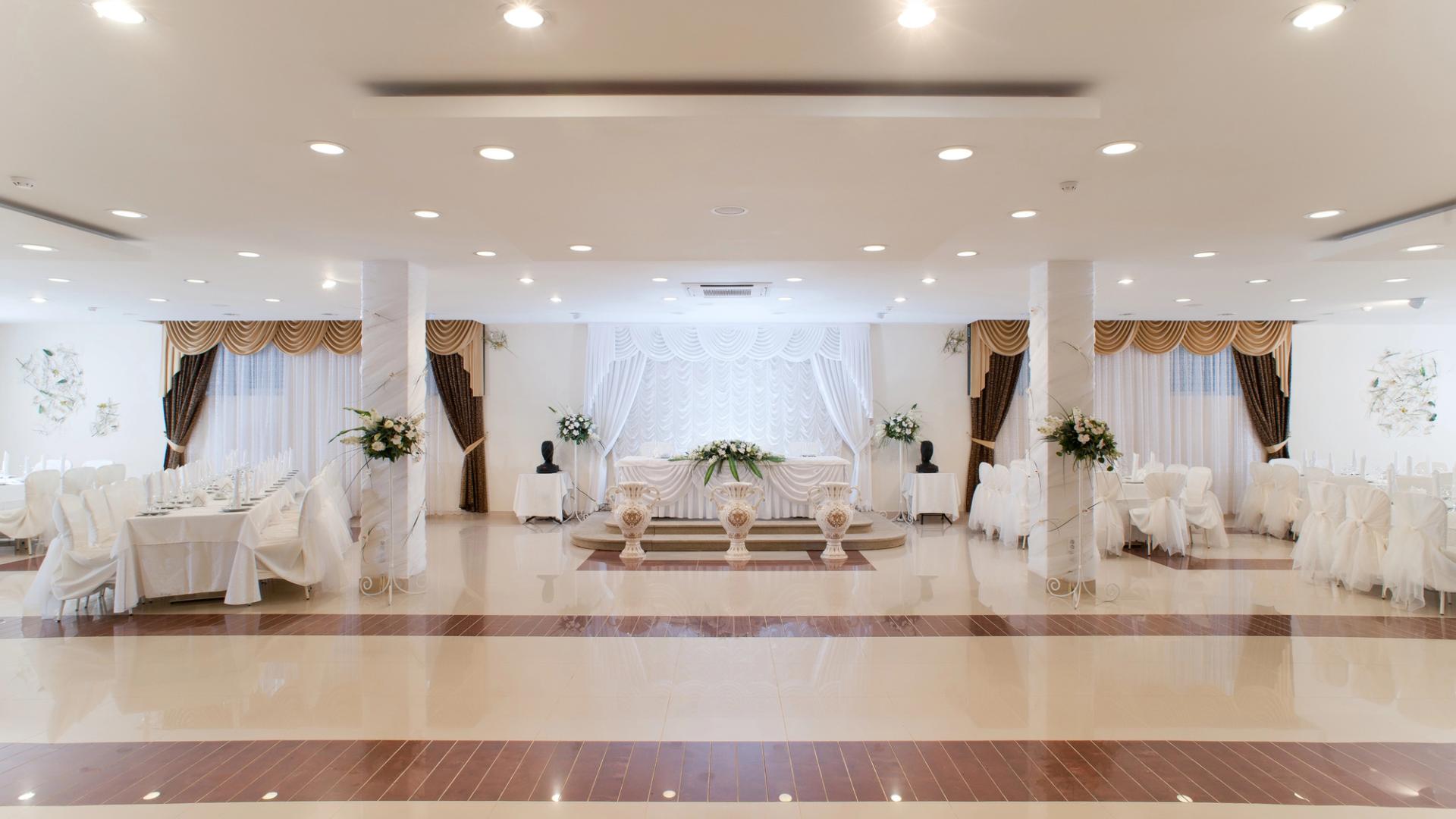 Cheap Ballrooms for Rent in Toronto, ON