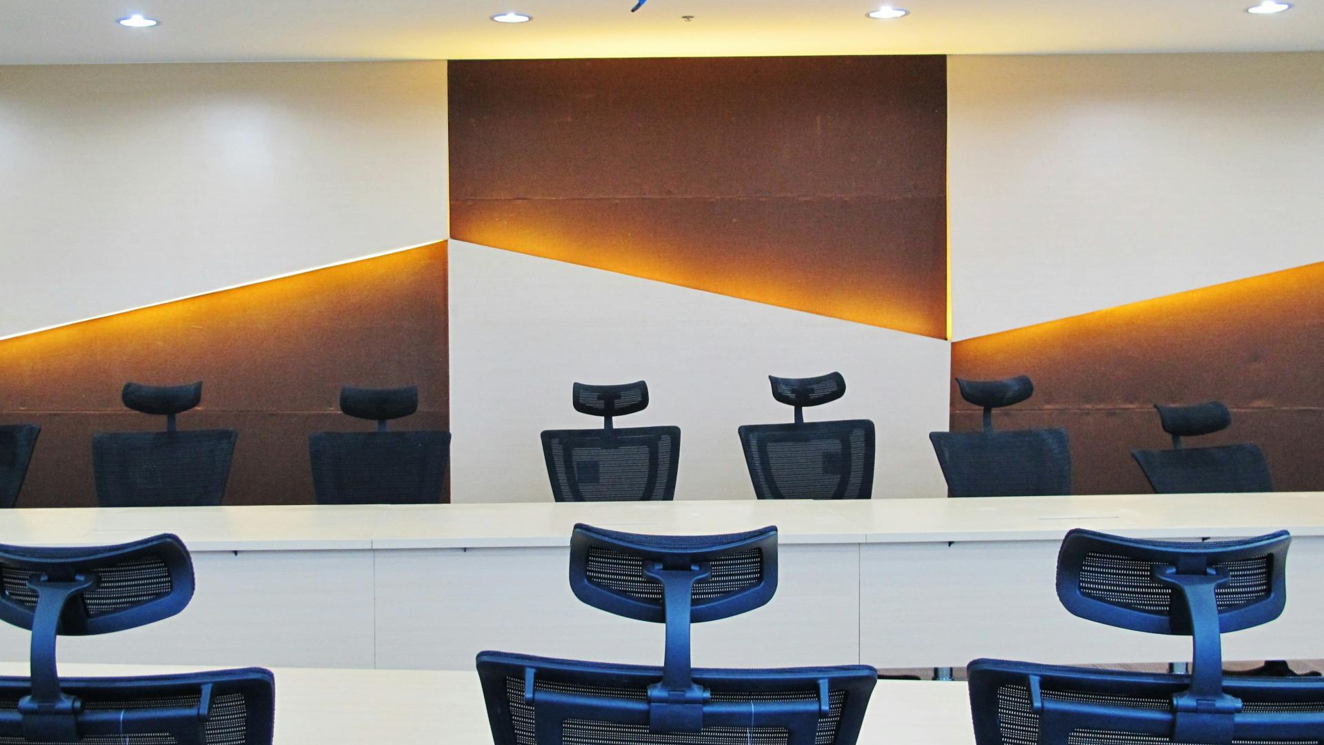 Small Meeting Rooms for Rent in Vancouver, BC