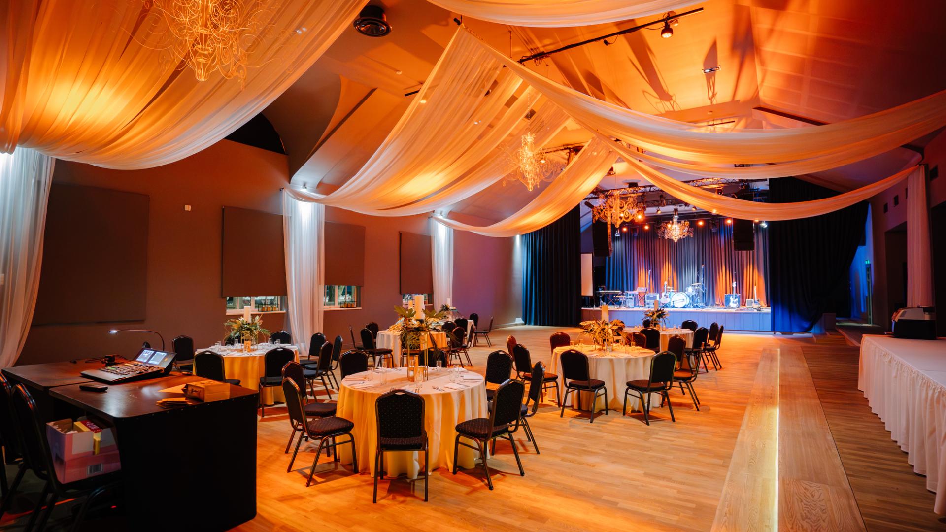 Large Event Venues for Rent in Philadelphia, PA