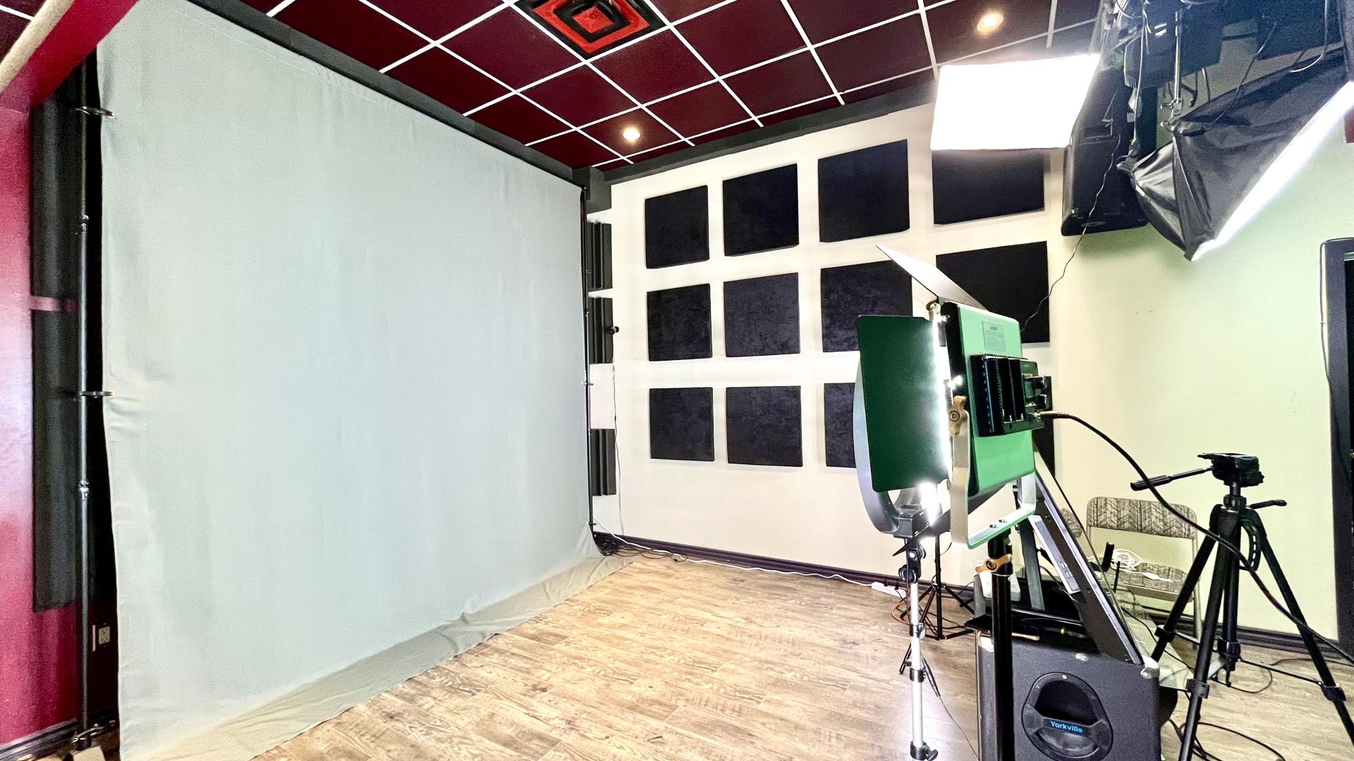 Photo Studios for Rent in Scarborough, Toronto, ON