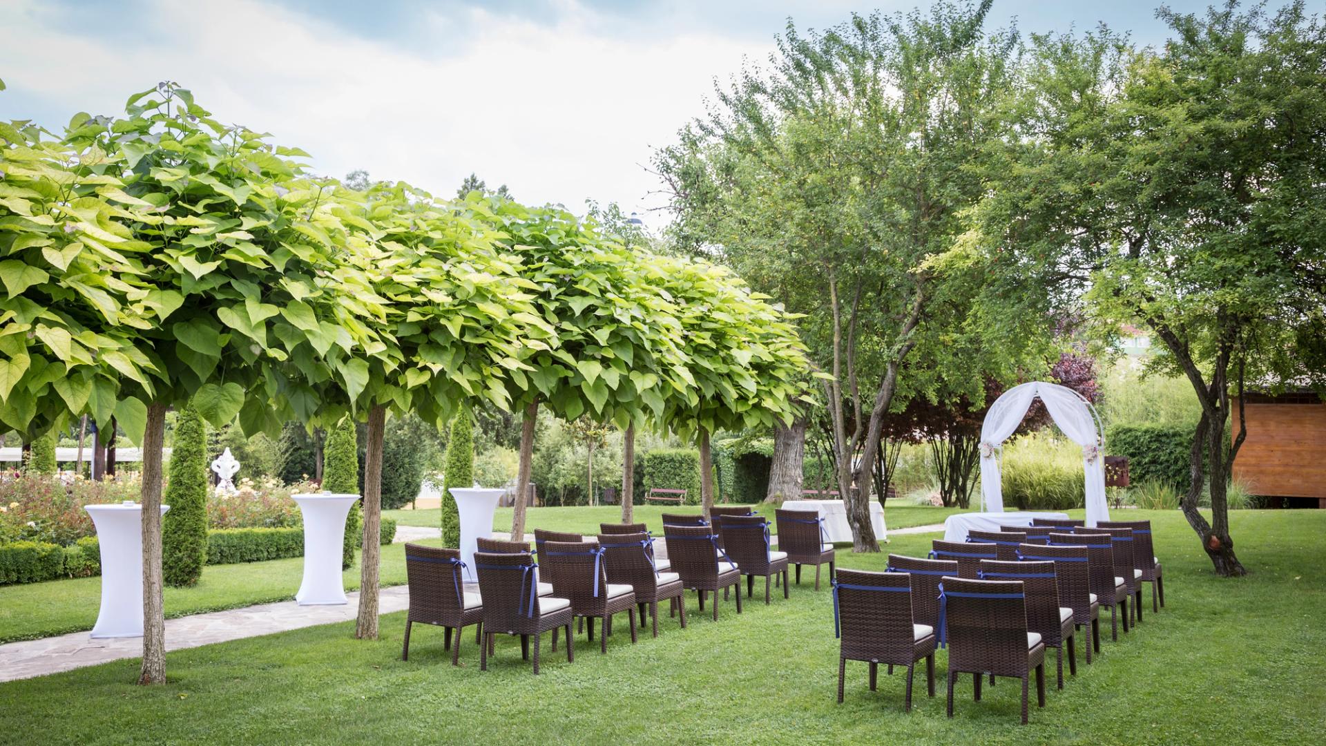 Small Wedding Venues for Rent in Niagara, Toronto, ON