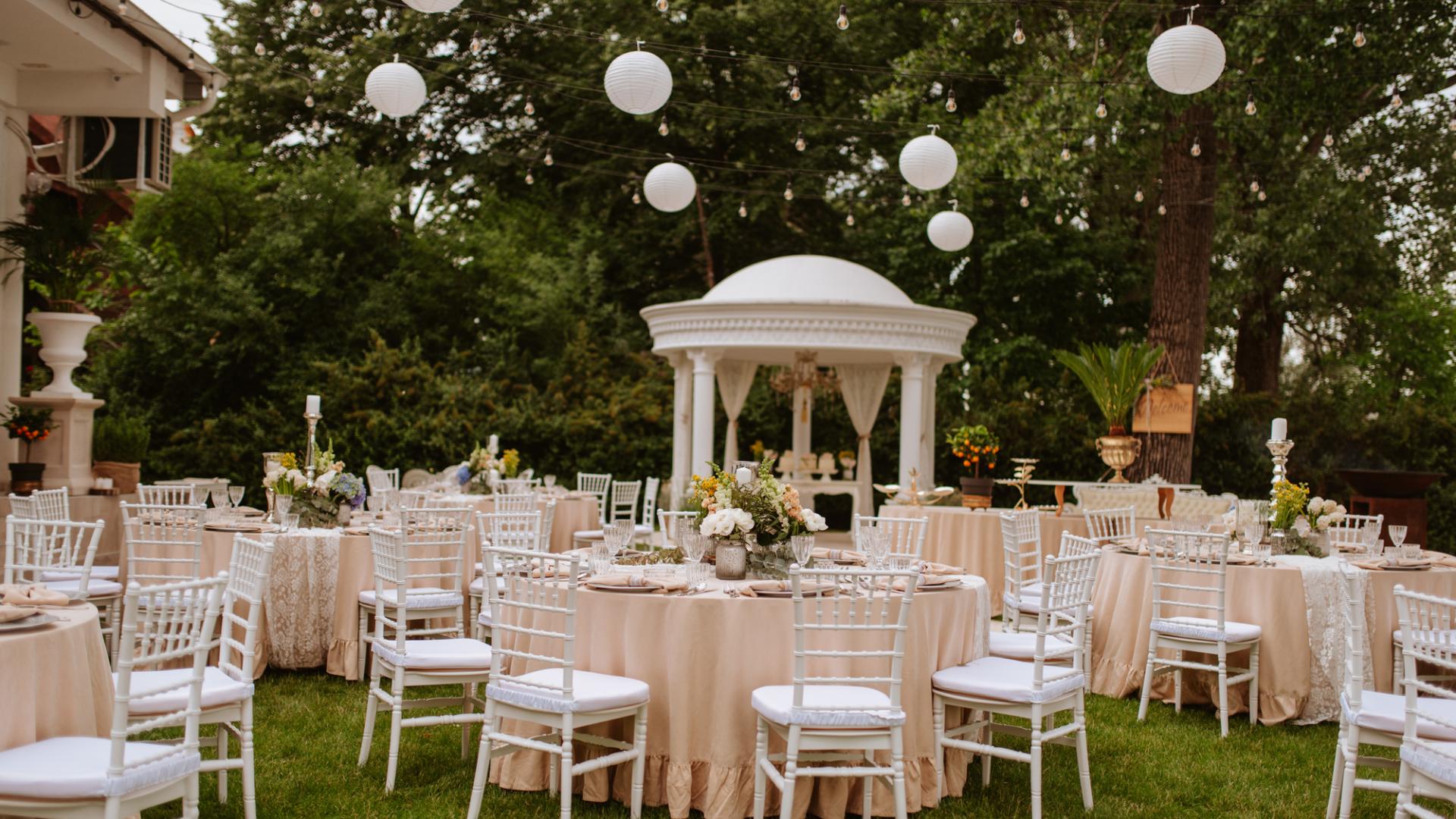 Outdoor Wedding Venues for Hire in Leeds