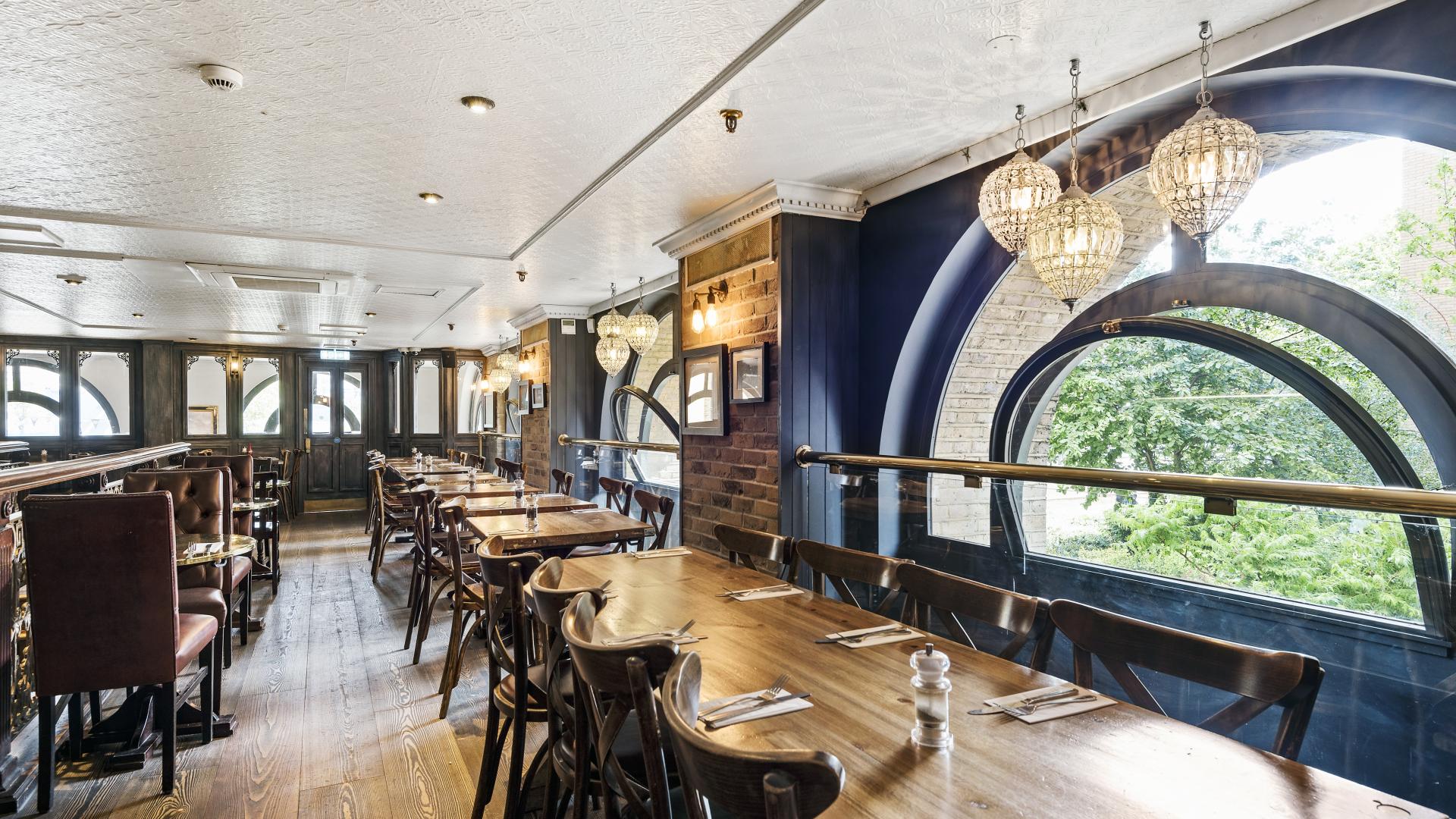 Pubs with Private Dining Rooms for Hire near London Bridge