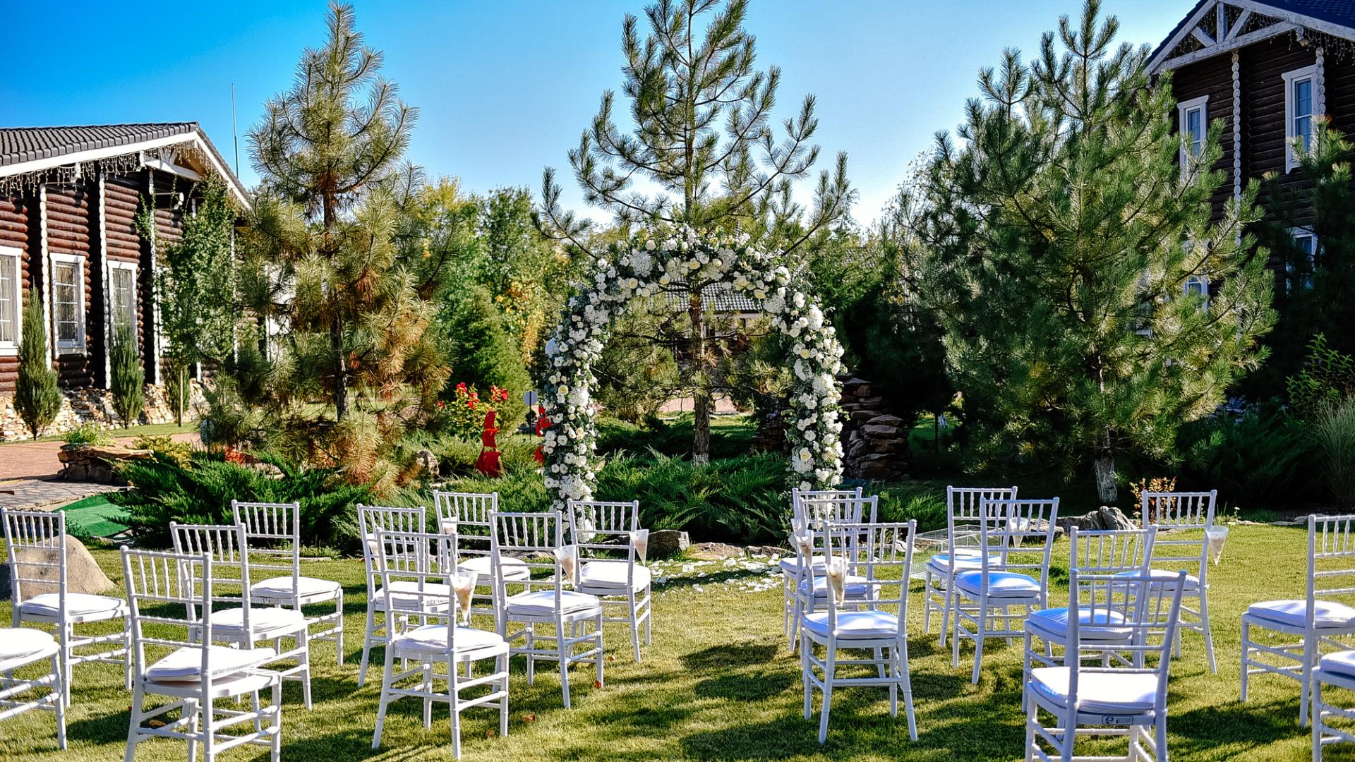 Outdoor Wedding Venues for Rent in Mississauga, ON