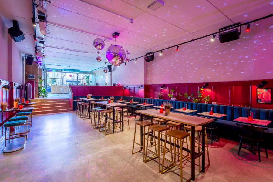 Live Room - Colours Hoxton - Event Venue Hire - Tagvenue.com