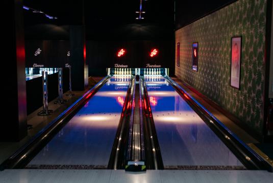 Bowling stratford store