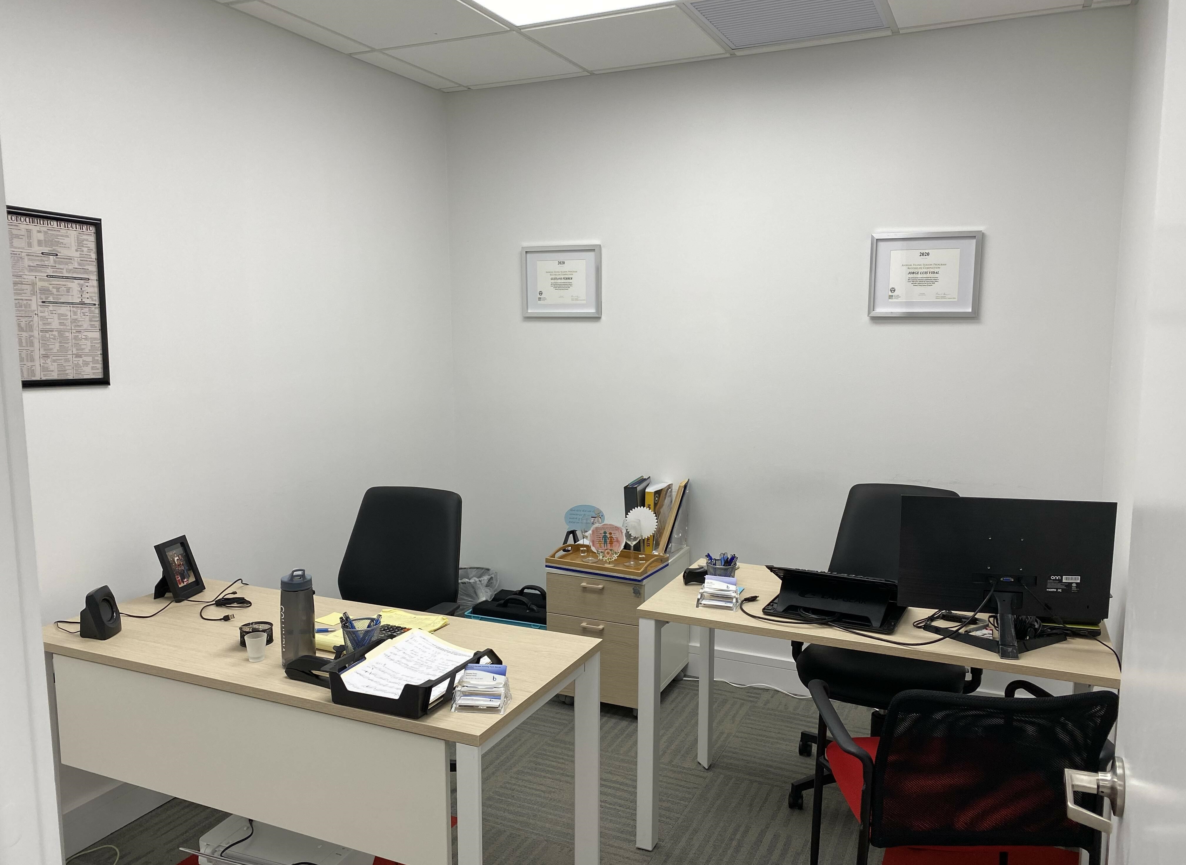 Private office for 2 - WORK PLUS OFFICE - Event Venue Rental - Tagvenue.com